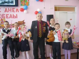 Мемориал "Родина-мать вручает оружие сыну", фотография 4