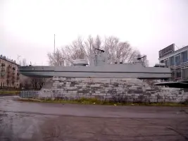 Памятник героям Великой Отечественной Войны в г. Перми Бронекатер АК-454