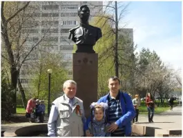Памятник-бюст Дважды герою Советского Союза Н.Г. Столярову, фотография 3