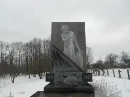 Братская могила советских воинов, фотография 5