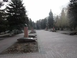 Мемориал памяти жителей г. Батайска, погибших в годы Великой Отечественной войны. Площадь Ленина в г. Батайске Ростовской области, фотография 2