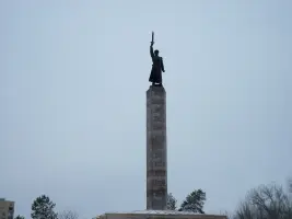 Воинам 10-й дивизии войск НКВД и милиционерам Сталинграда — защитникам города в 1942—1943 годах