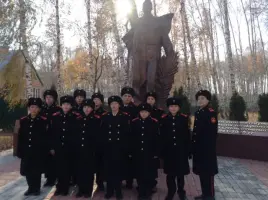 Памятник героям-кинематографистам ВОВ