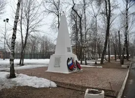 Памятник работникам смоленского медицинского института, фотография 5