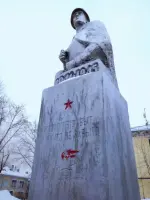 Памятник землякам, погибшим в годы войны