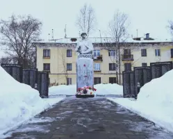 Памятник землякам, погибшим в годы войны, фотография 2