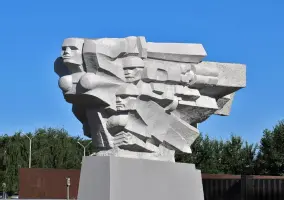 Мемориальный комплекс Родина-мать