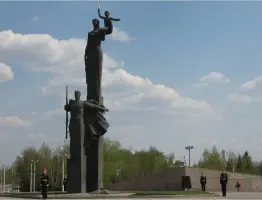 Монумент воинской и трудовой славы