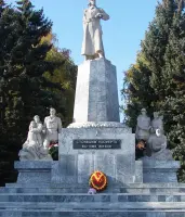 Мемориальный комплекс памятник Свободы