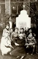 Памятник учителям и учащимся средней школы №1, погибшим в годы ВОВ, фотография 2