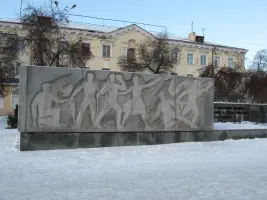 Памятник горнякам горы Высокой в Нижнем Тагиле, фотография 2