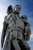 Воин-освободитель в Трептов-парке, Берлин