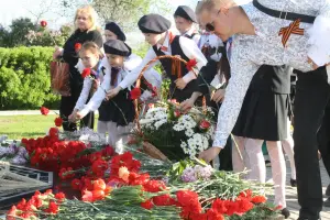 Монумент воинам на братской могиле, фотография 2