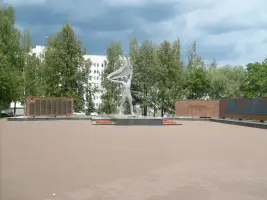 Монумент боевой и трудовой славы, посвященной подвигу трудящихся Удмуртии в годы Великой Отечественной войны 1941-1945г.г