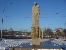 Памятник "Скорбящая Мать"