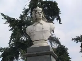 Памятник герою-танкисту Андрею Попову