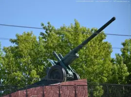 Памятник "Пушка", улица Уральская, 119