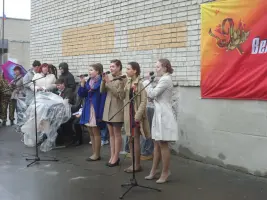 Мемориальная доска дважды Герою Советского Союза Григорию Пантелеевичу Кравченко, фотография 3