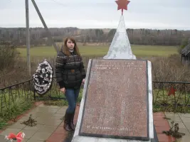 Памятник жителям Дубровского сельского совета, павшим в боях за Отчизну в селе Дубровка Малоярославецкого района Калужской области, фотография 4