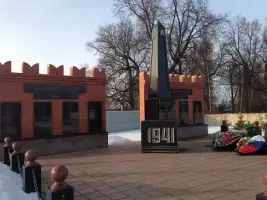 Памятник погибшим односельчанам, село Иславское