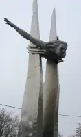 Памятник-стела Ольге Санфировой, фотография 2