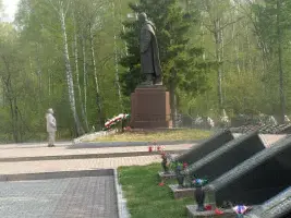 Мемориал памяти солдат, умерших в военных госпиталях Томска в период Великой Отечественной войны, фотография 2