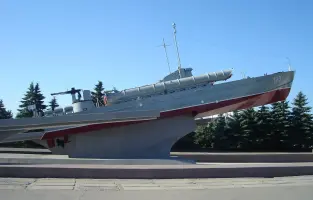 Памятный знак морякам-балтийцам