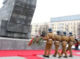 Памятник воинам Уральского добровольческого танкового корпуса, фотография 5