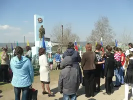 Памятник воинам-землякам, павшим в боях за Советскую Родину, фотография 2