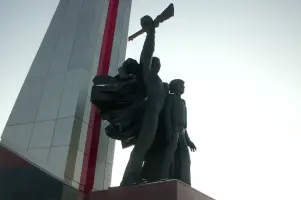 Мемориальный комплекс "Слава героям фронта и тыла", фотография 3