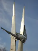 Памятник-стела Ольге Санфировой
