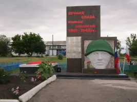 Памятник воинам-землякам с. Кочетовка, погибшим в войне 1941-1945 гг