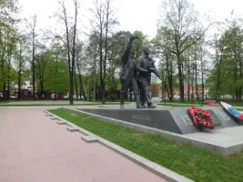 Лётчикам 18 авиаполка Нормандия-Неман