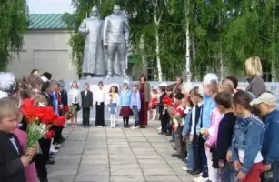 Памятник погибшим на войне односельчанам