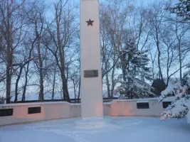 Памятник воинам с. Петропавловка, погибшим в боях на фронтах ВОВ