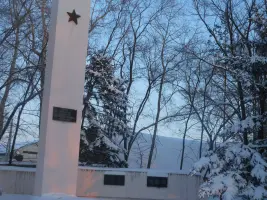 Памятник воинам с. Петропавловка, погибшим в боях на фронтах ВОВ, фотография 4