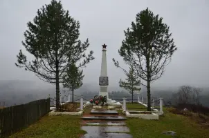 Мемориал "Вечная слава Героям" в селе Молодой Туд, фотография 3