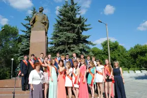 Памятник Н.И.Кузнецову, Герою Советского Союза в городе Талица Свердловской области