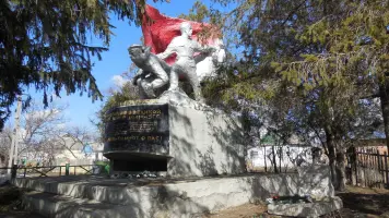 Памятник воинам-землякам, павшим в Великой Отечественной войне 1941-45 годов от жителей села «Искра», фотография 4