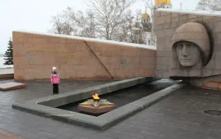 Горельеф «Скорбящей Матери-Родине», фотография 4
