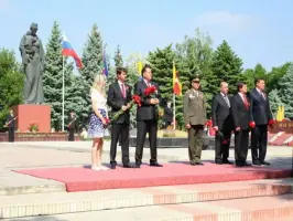Памятник в городе Гулькевичи «Родина-Мать»
