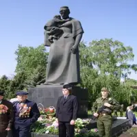 Памятник в городе Гулькевичи «Родина-Мать», фотография 2
