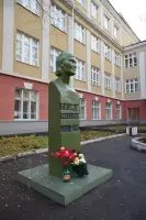 Памятник Герою Советского Союза, военфельдшеру, лейтенанту медицинской службы Федоре Андреевне Пушиной, фотография 2