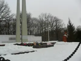Мемориал павшим воинам в Карачевском лесу, г.Кимовск, Тульская область, фотография 2
