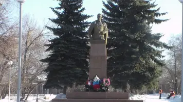 Памятник Николаю Ивановичу Кузнецову, фотография 2
