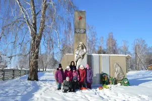 Обелиск павшим воинам Великой Отечественной Войны посёлка Илир Братского района Иркутской области