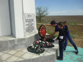 Обелиск погибшим в 1942 году воинам Рогачевской дивизии, фотография 2