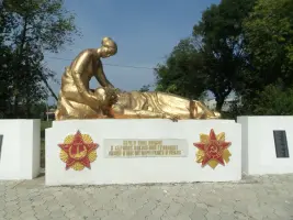 Мемориал в честь односельчан, погибших в годы Великой Отечественной войны, поселок им. М. Горького, сквер у Дома культуры