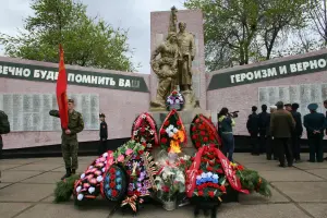 Братская могила, фотография 4