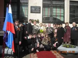 Памятная доска герою Советского Союза Лётчику Петру Андреевичу Пилютову